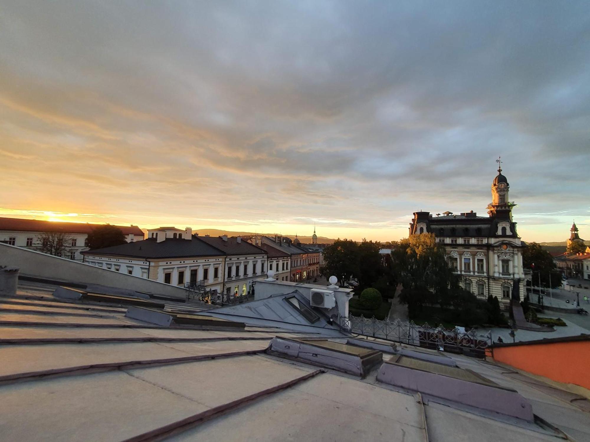 Apartament Z Widokiem Na Rynek Nowy Sącz Extérieur photo