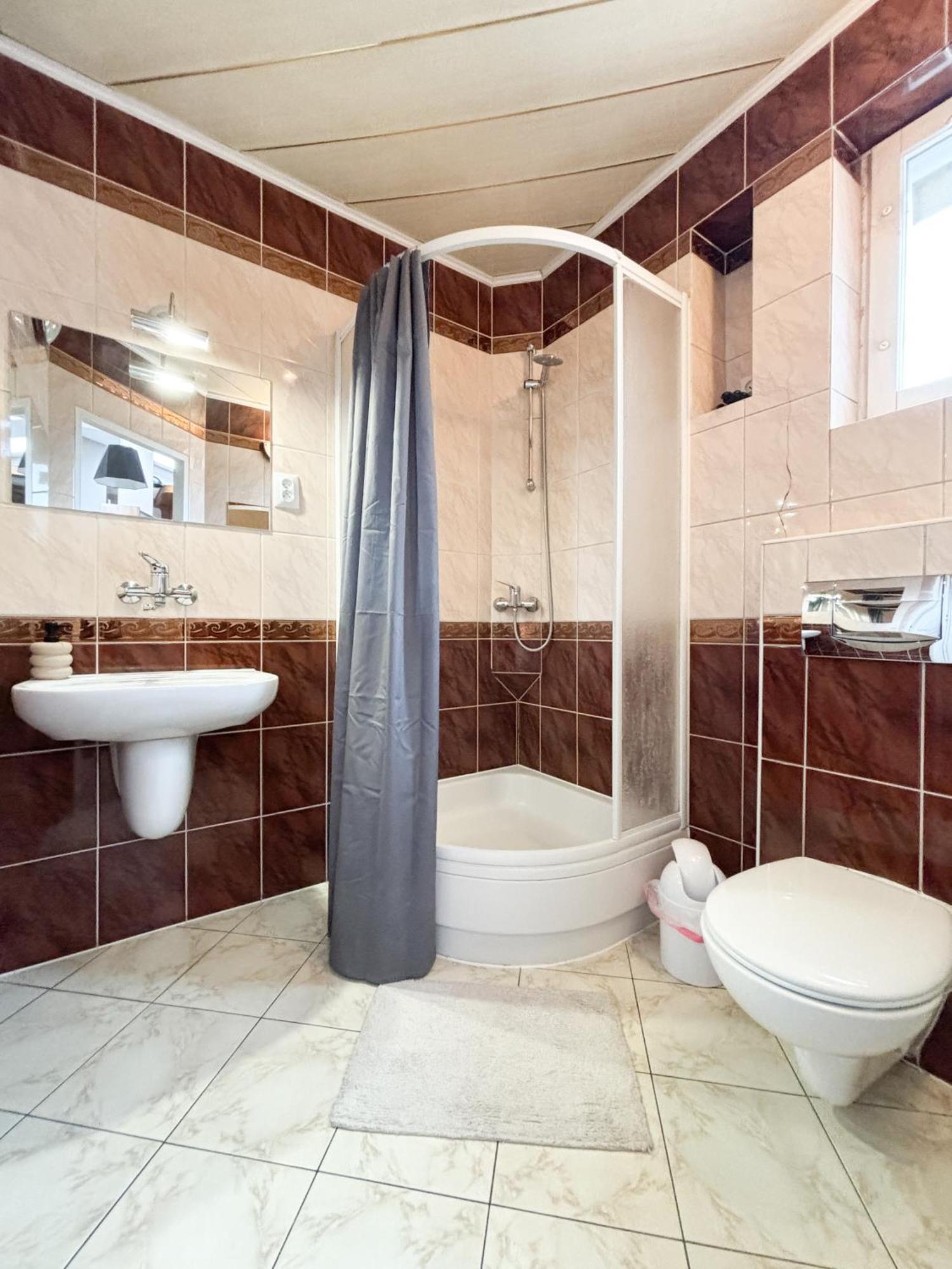 Apartament Z Widokiem Na Rynek Nowy Sącz Extérieur photo